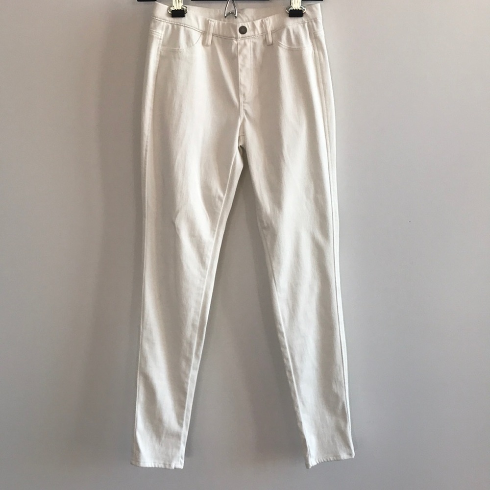Uniqlo White Stretch Jeggings